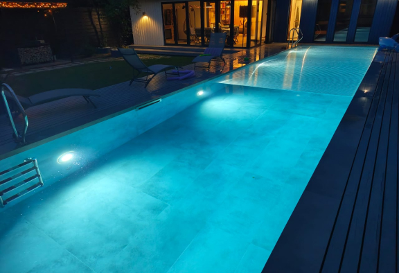 открытый бассейн на даче